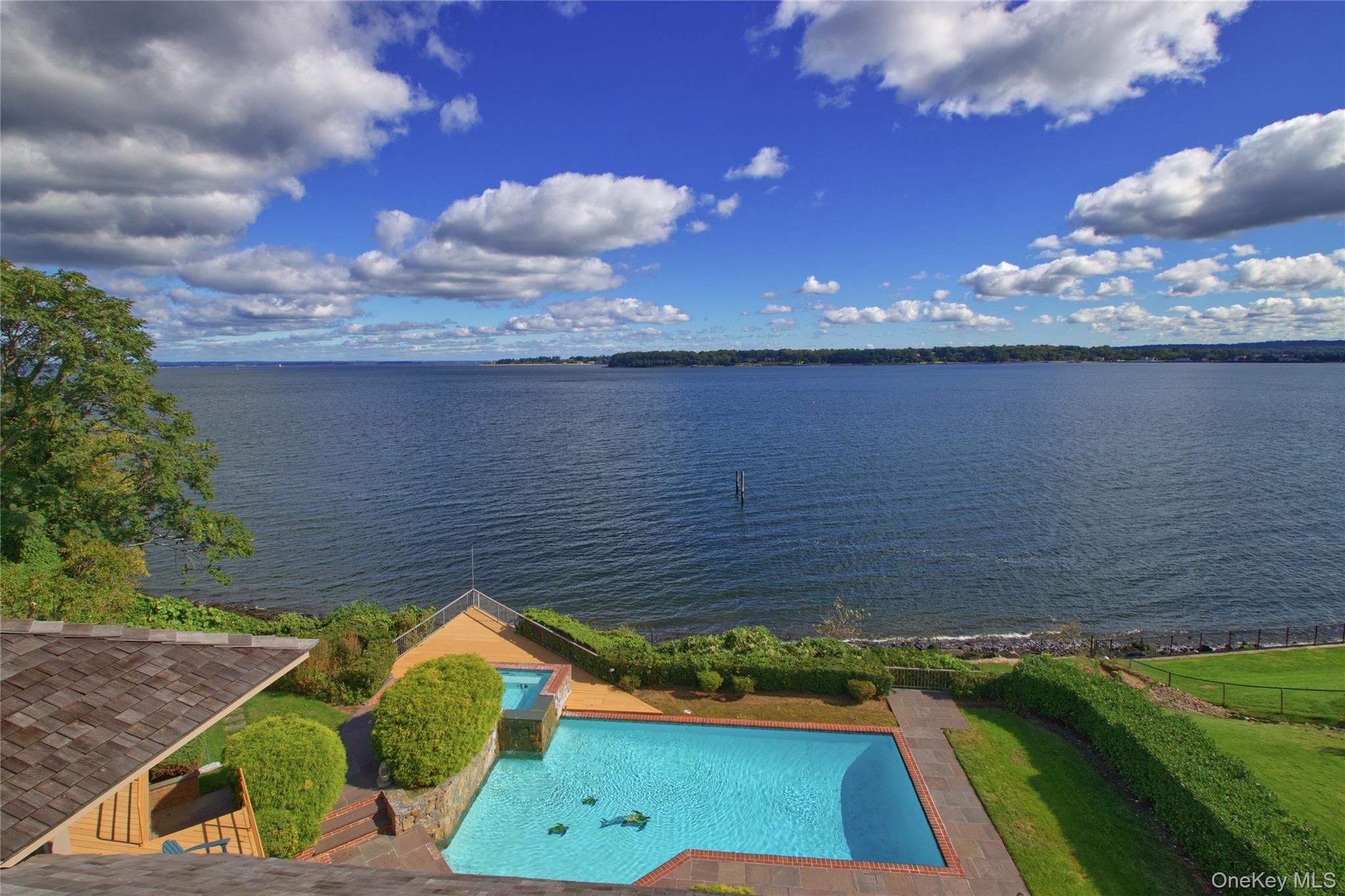 #12 photo, 15 Gatsby Lane, Great Neck , NY 11024