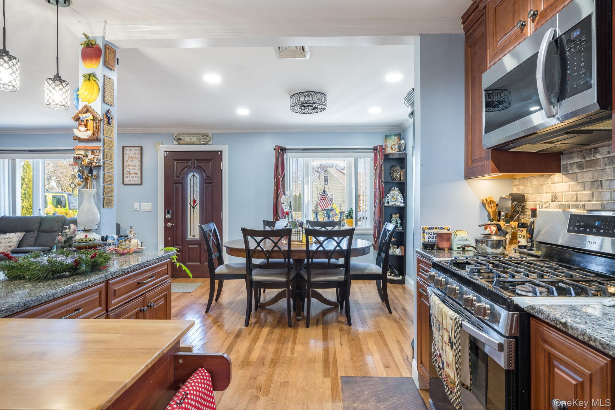 #10 photo, 69 Harriet Avenue, Hempstead , NY 11550