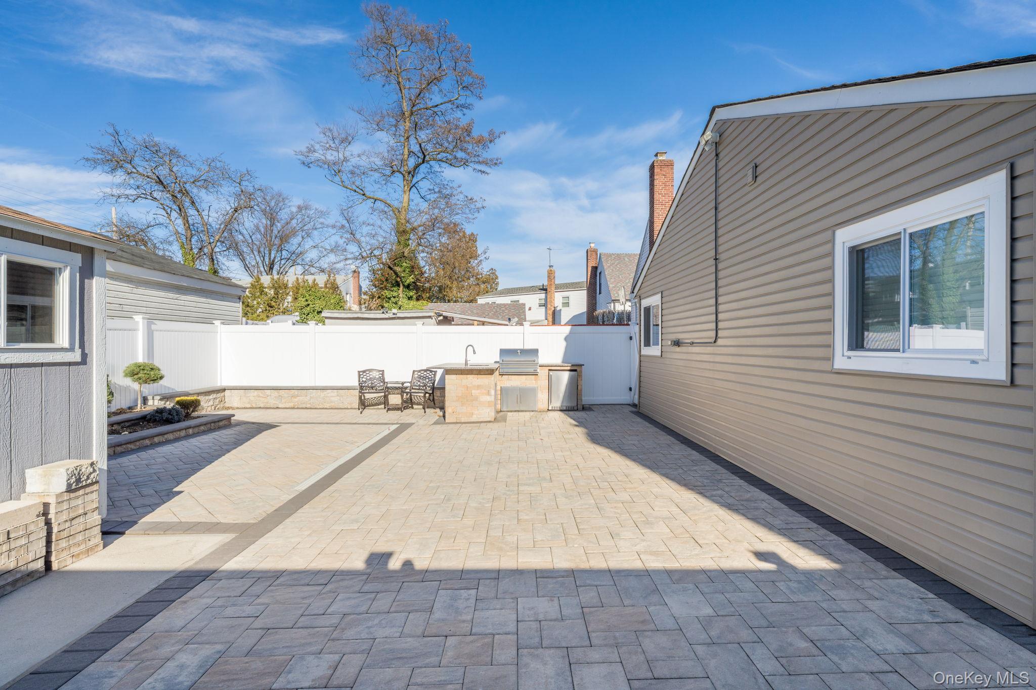 #20 photo, 69 Harriet Avenue, Hempstead , NY 11550