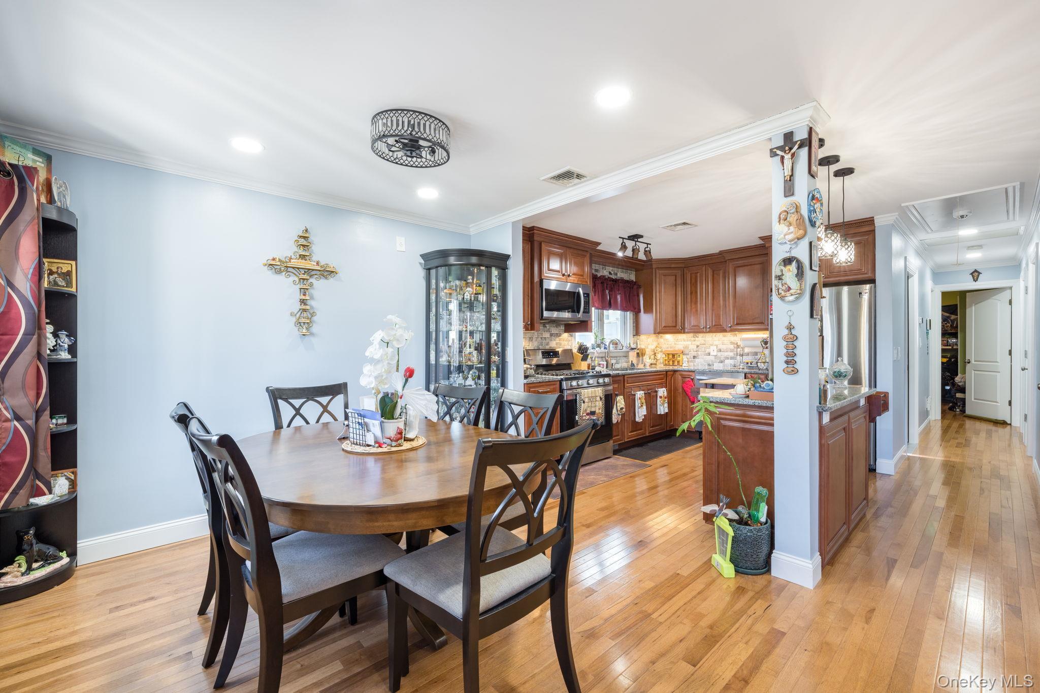 #7 photo, 69 Harriet Avenue, Hempstead , NY 11550