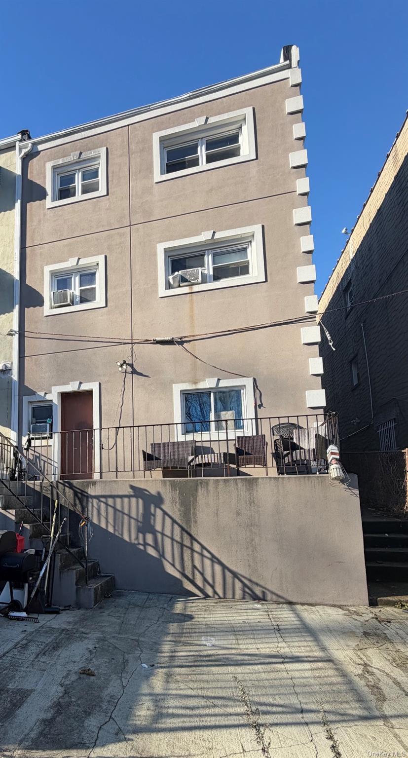 #10 photo, 4048 Harper Avenue, Bronx , NY 10466