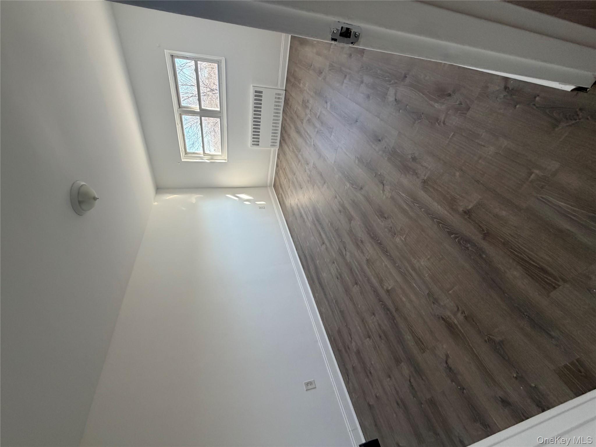 #3 photo, 4048 Harper Avenue, Bronx , NY 10466