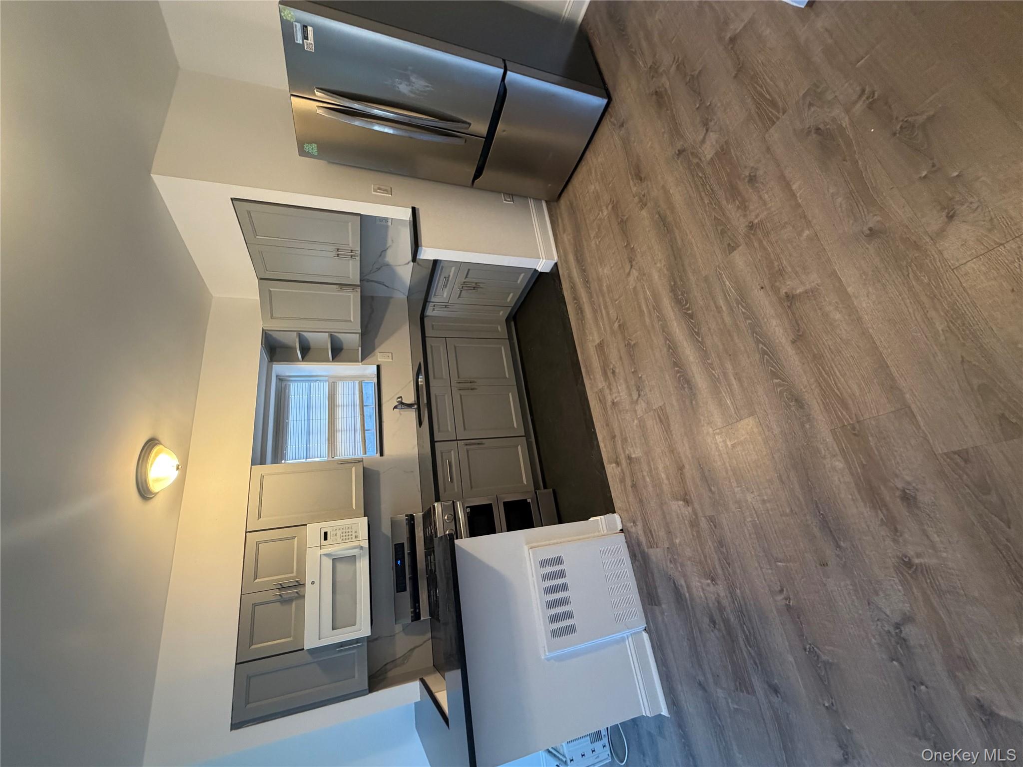 #4 photo, 4048 Harper Avenue, Bronx , NY 10466