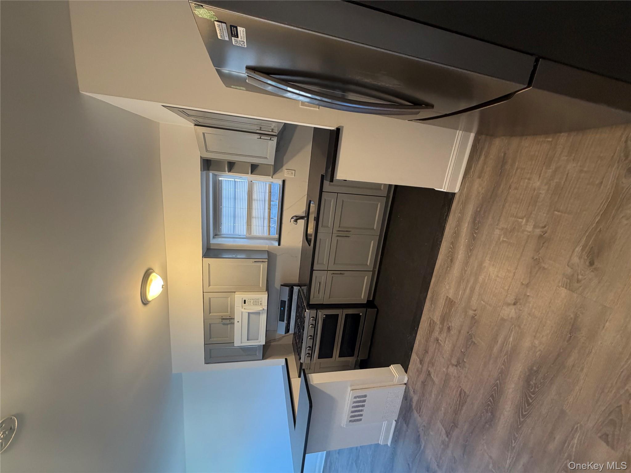 #5 photo, 4048 Harper Avenue, Bronx , NY 10466