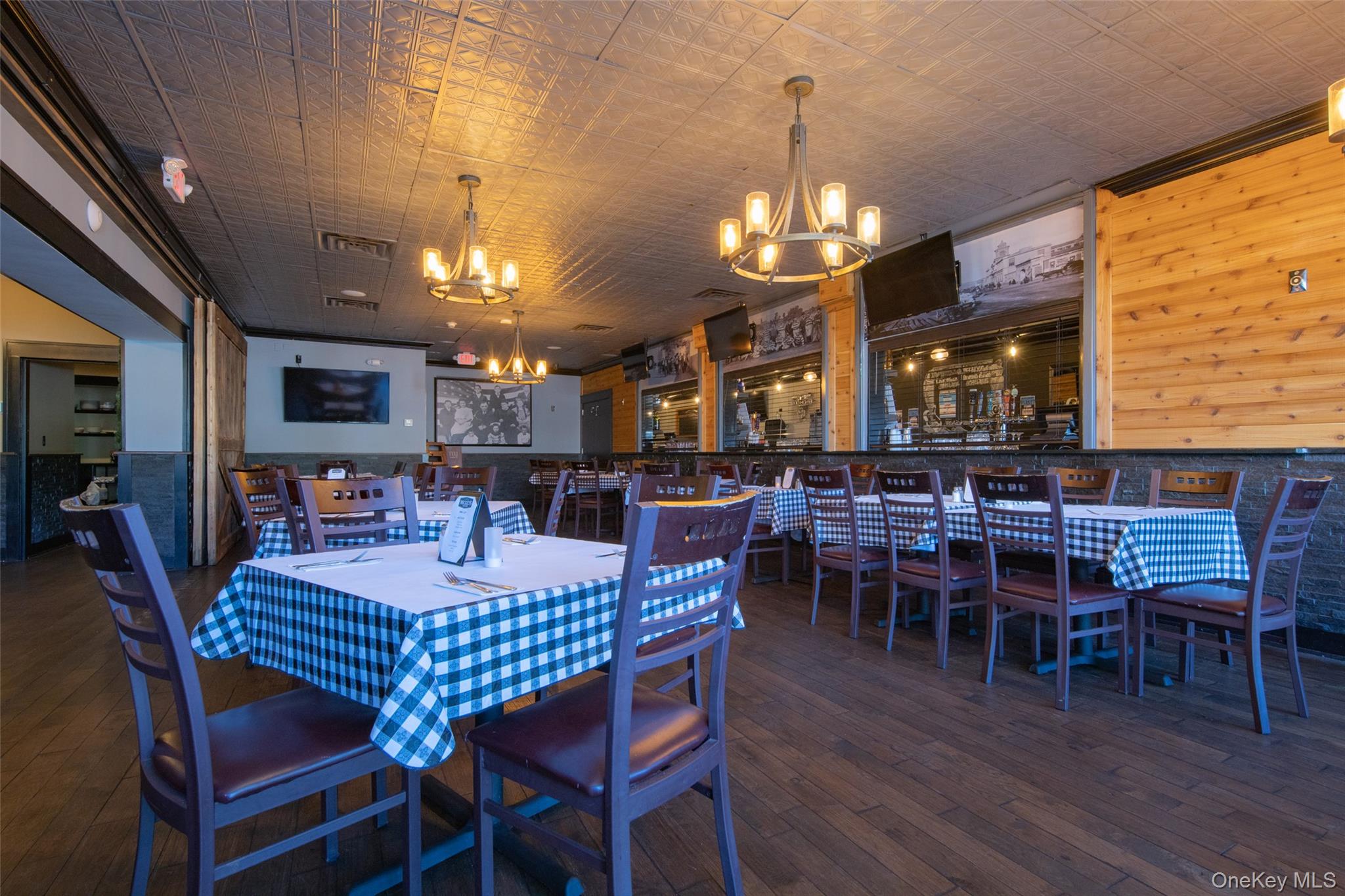 #10 photo, 50 E Central Avenue, Pearl River , NY 10965