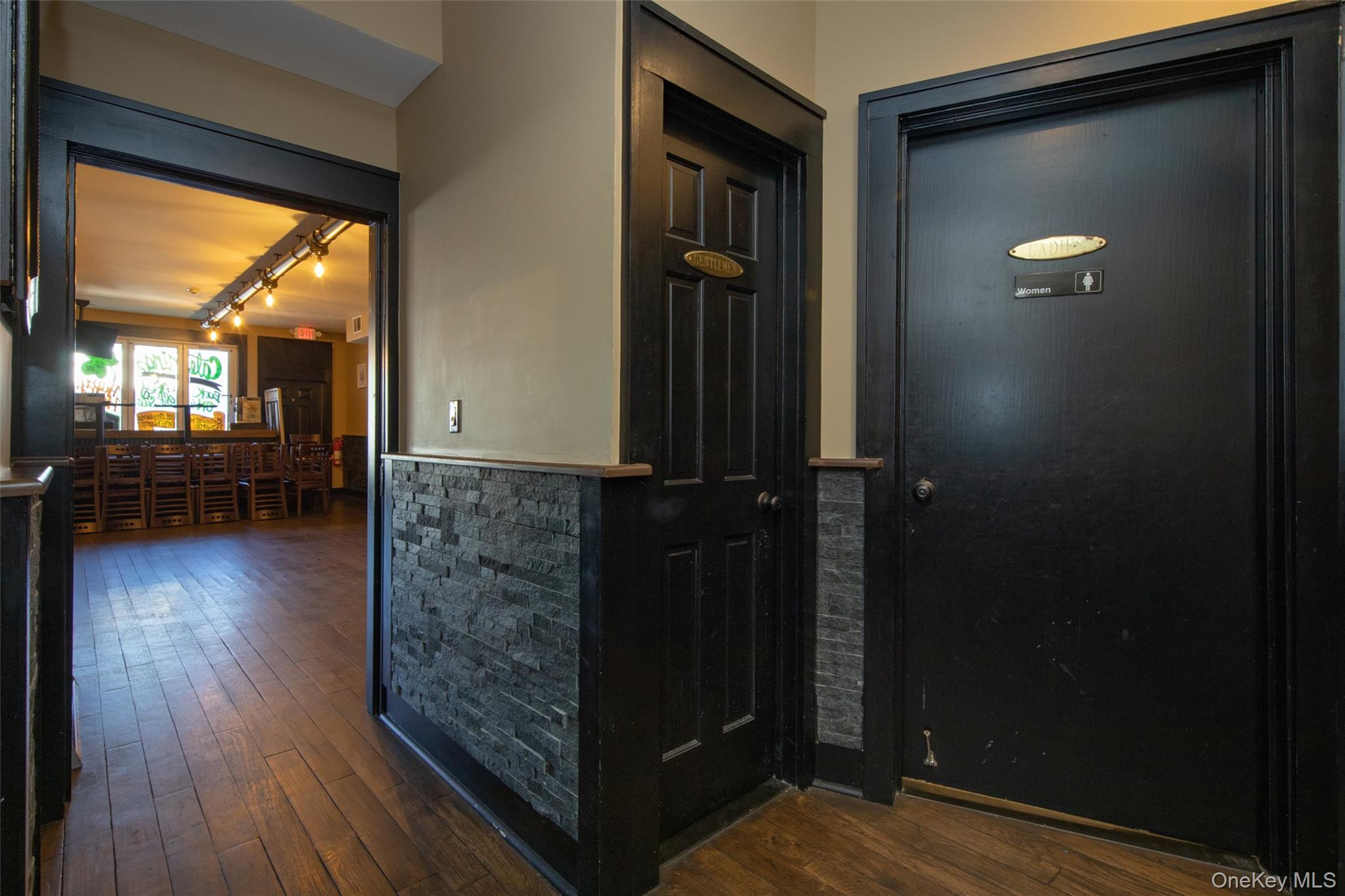 #20 photo, 50 E Central Avenue, Pearl River , NY 10965