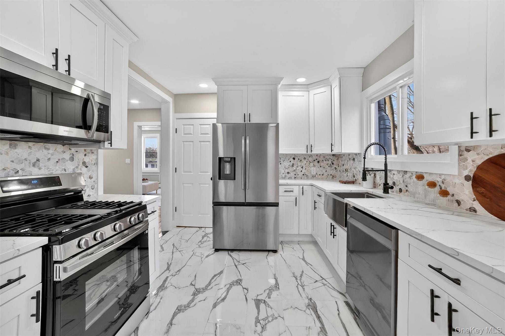 #13 photo, 94 Jervis Road, Yonkers , NY 10705