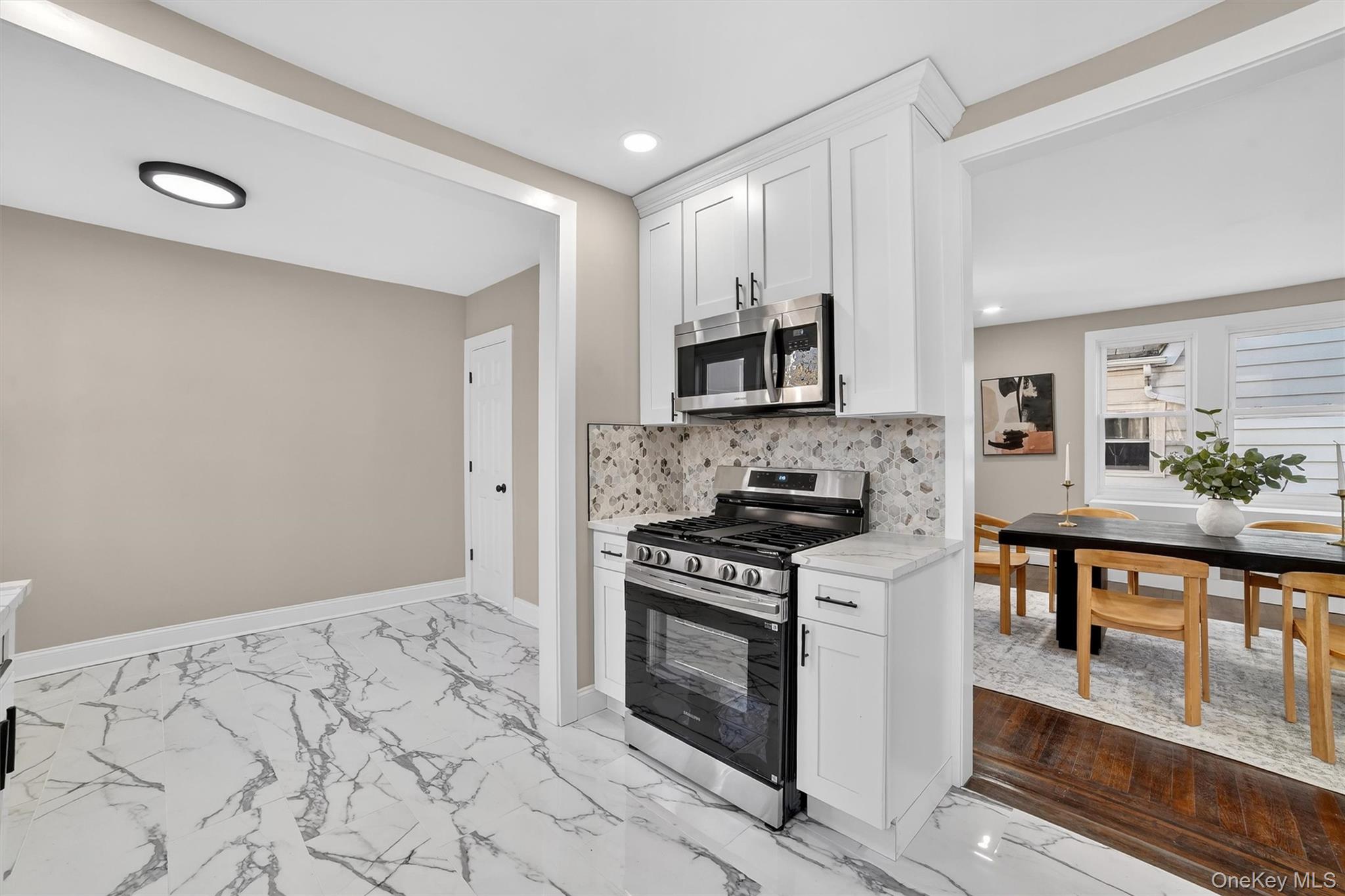 #18 photo, 94 Jervis Road, Yonkers , NY 10705