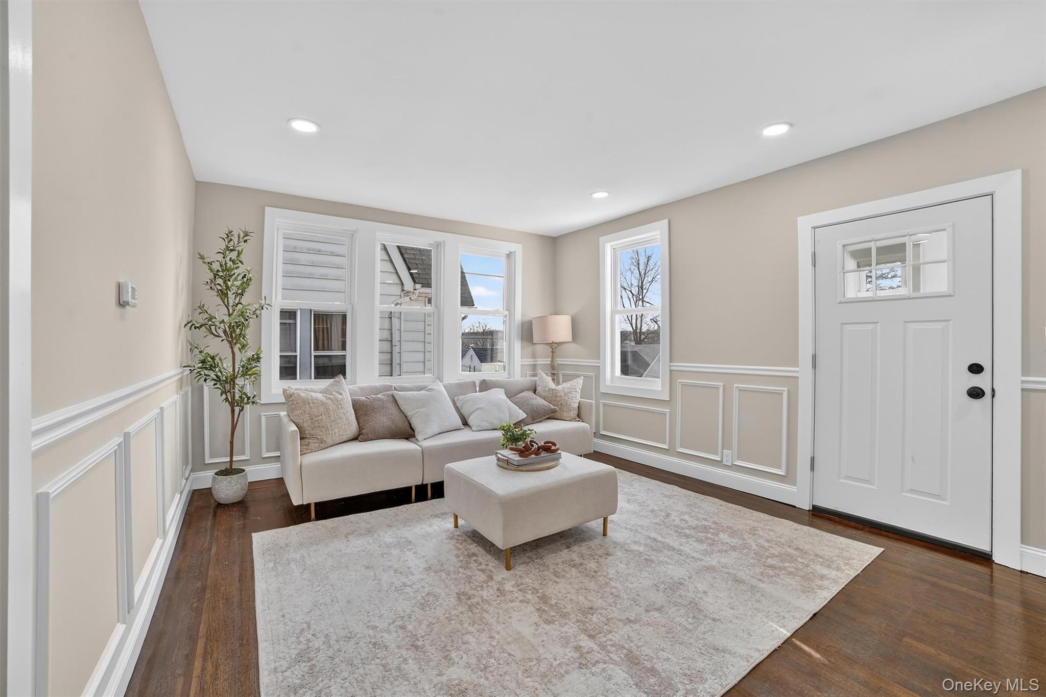 #3 photo, 94 Jervis Road, Yonkers , NY 10705