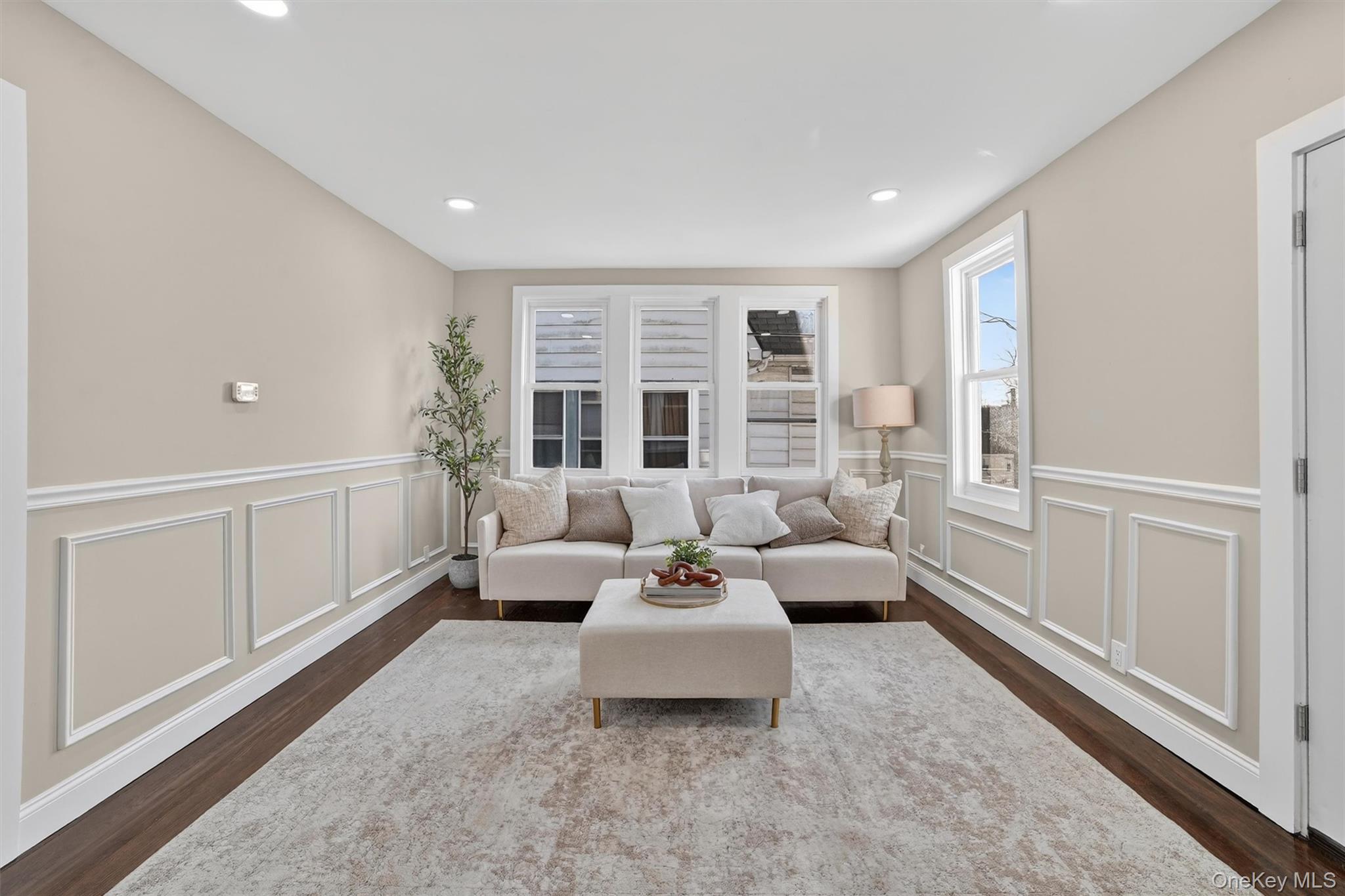 #5 photo, 94 Jervis Road, Yonkers , NY 10705