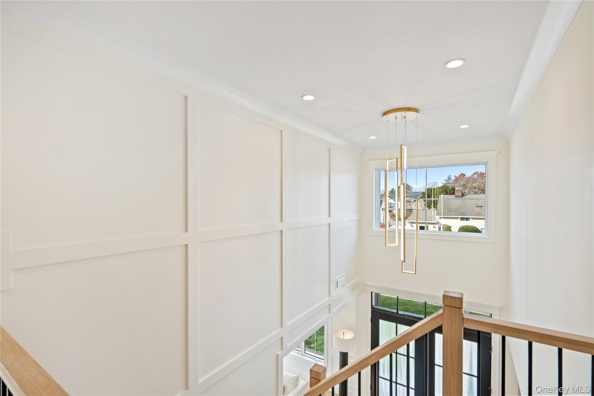 #18 photo, 908 Maple Lane, East Meadow , NY 11554