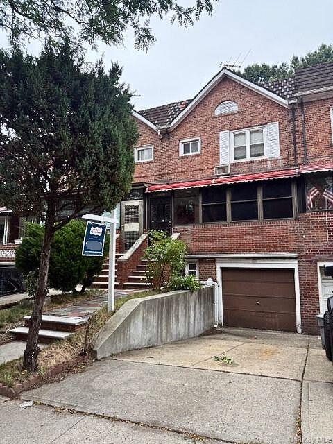 #2 photo, 6111 Alderton Street, Rego Park , NY 11374