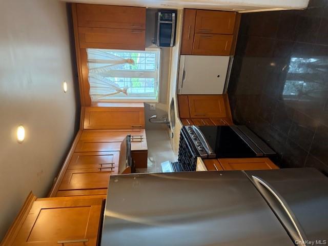 #7 photo, 6111 Alderton Street, Rego Park , NY 11374