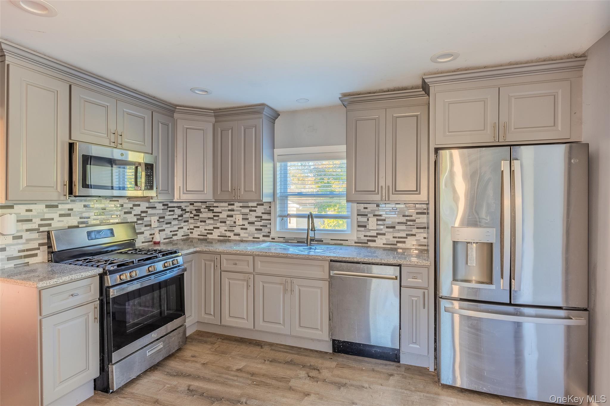 #13 photo, 17 Andrew Avenue, Islip Terrace , NY 11752