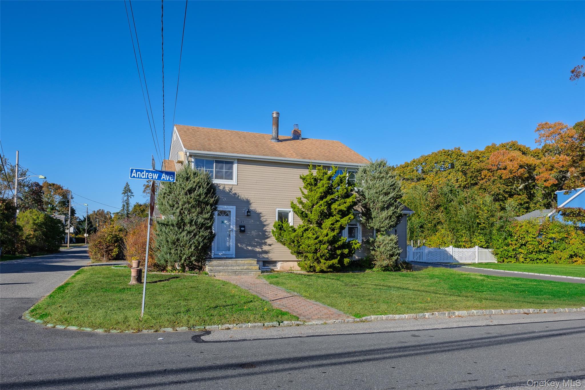 #2 photo, 17 Andrew Avenue, Islip Terrace , NY 11752
