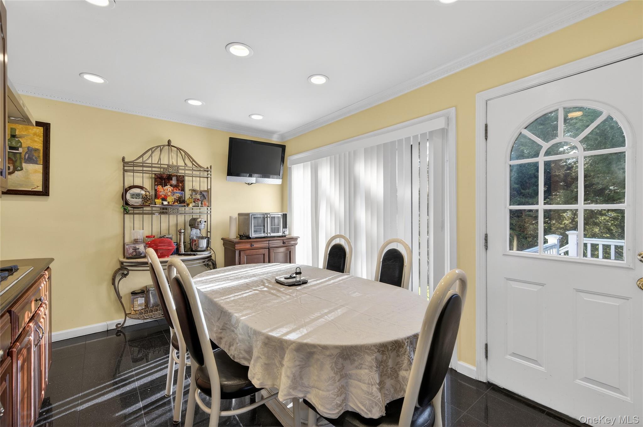 #13 photo, 1 Peppermill Road, नासाउ काउंटी Roslyn , NY 11576