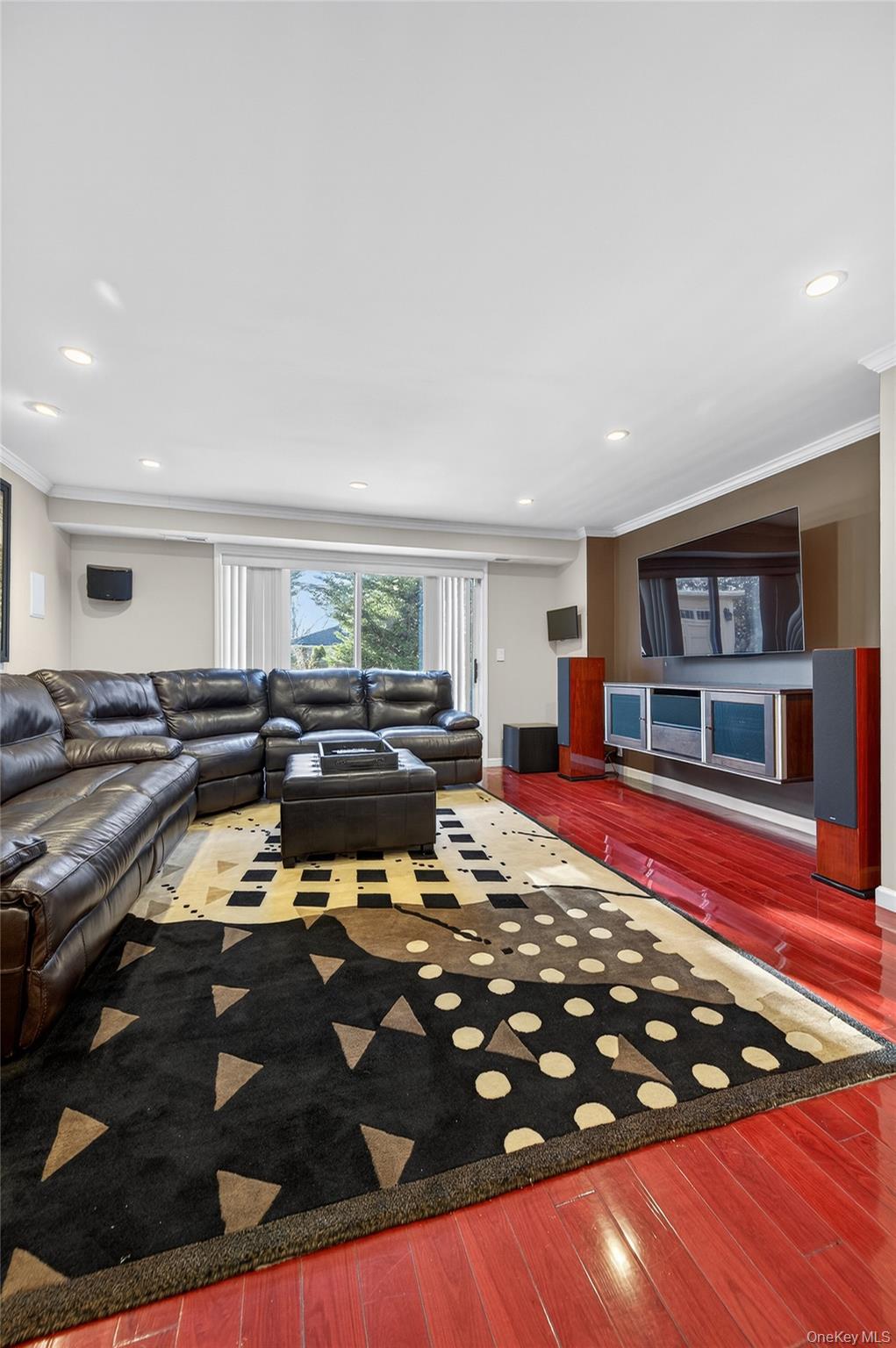 #16 photo, 1 Peppermill Road, नासाउ काउंटी Roslyn , NY 11576