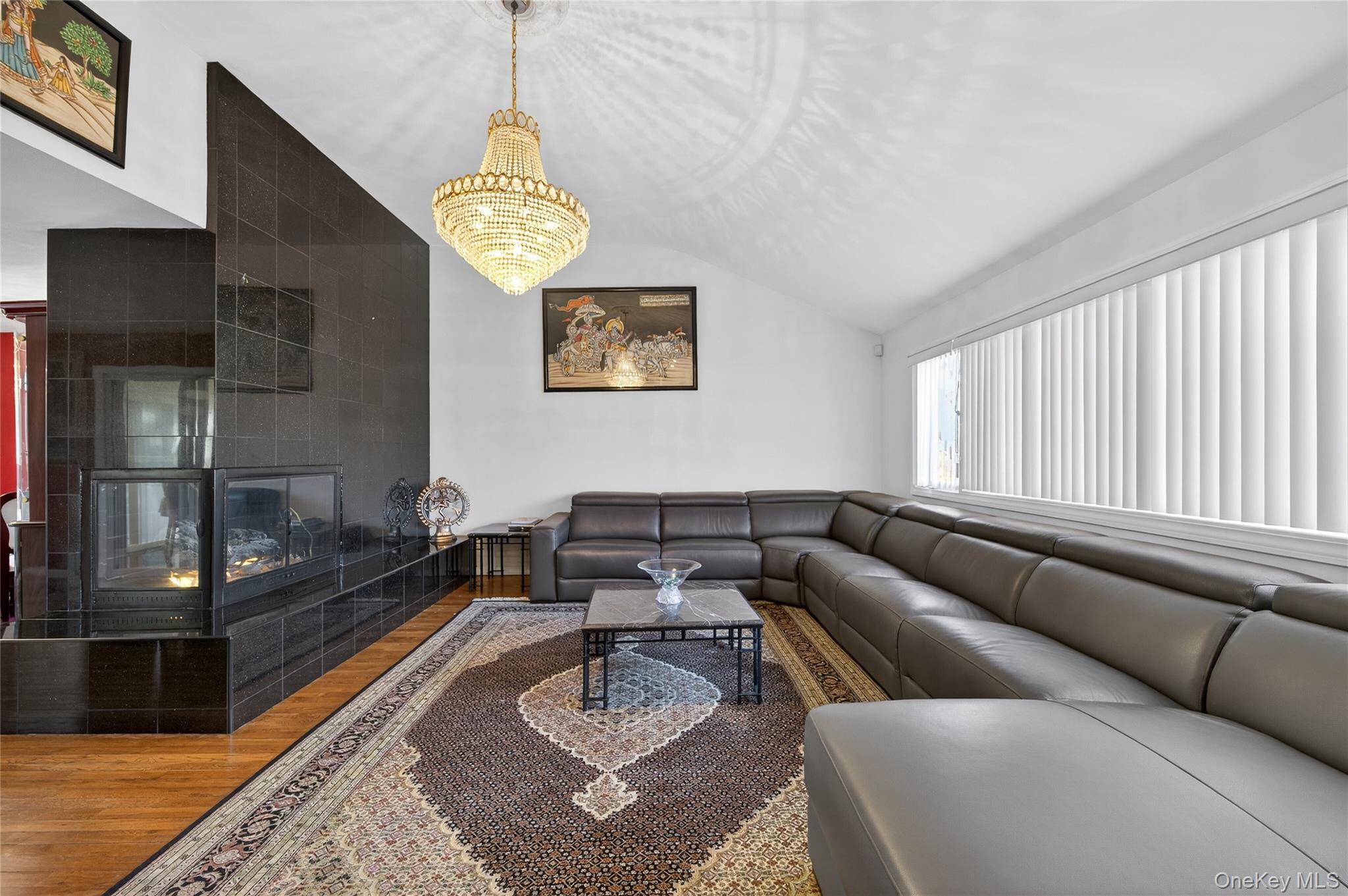 #7 photo, 1 Peppermill Road, नासाउ काउंटी Roslyn , NY 11576