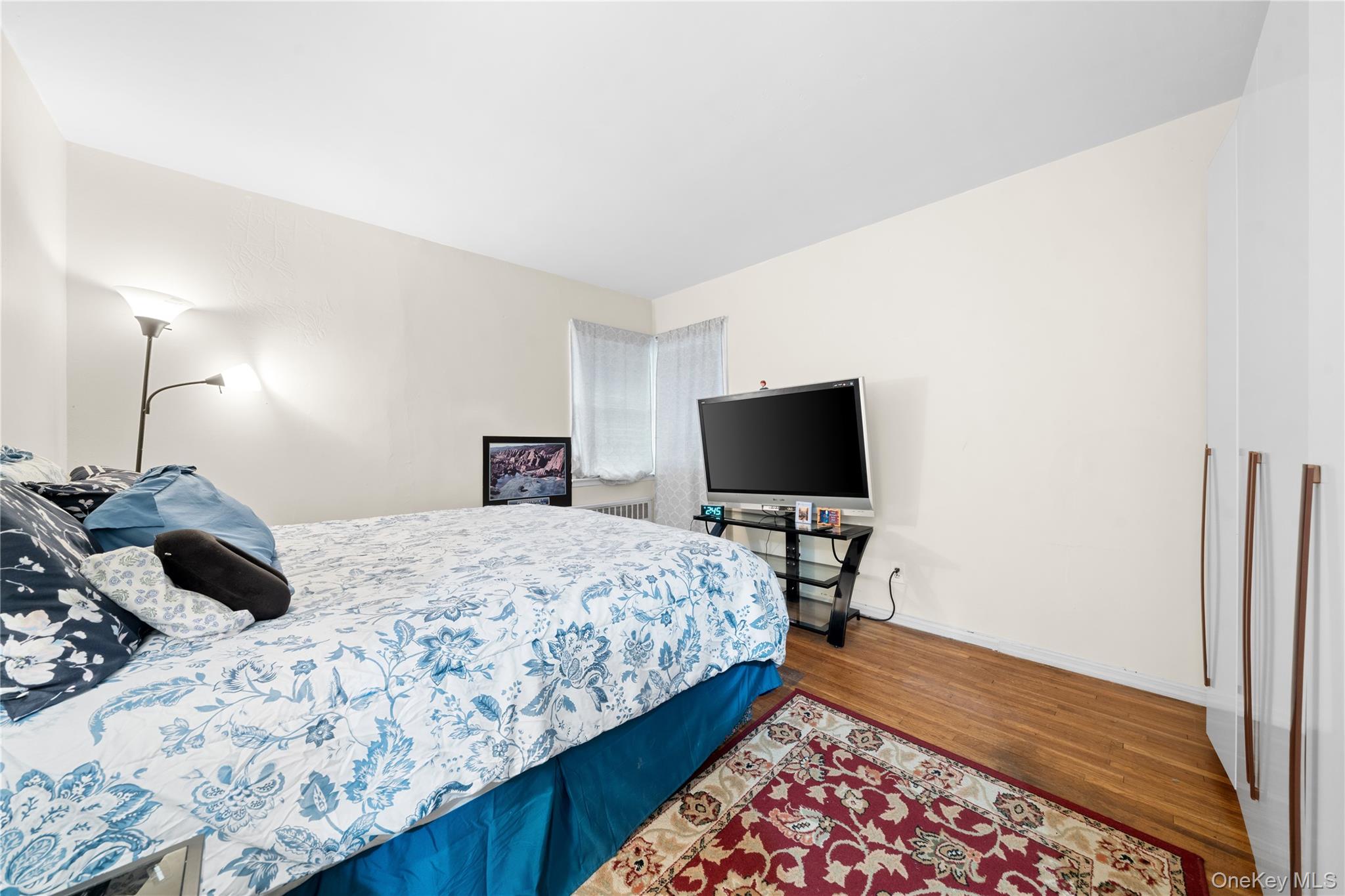 #20 photo, 831 Dean Drive, Baldwin , NY 11510