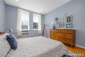 #15 photo, 25 W Broadway, Long Beach , NY 11561