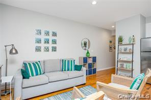 #5 photo, 25 W Broadway, Long Beach , NY 11561