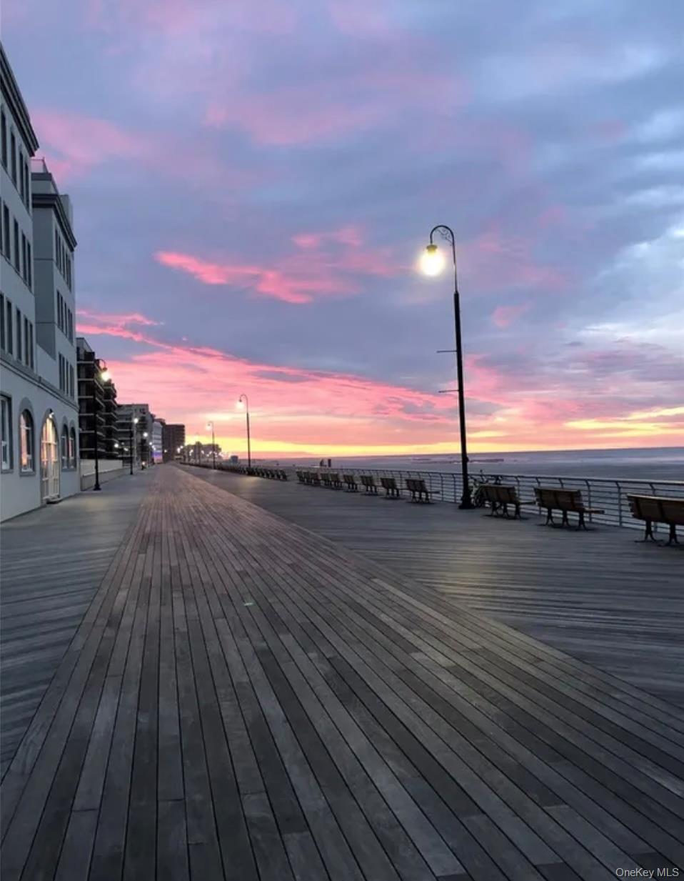 #9 photo, 25 W Broadway, নাসাউ কাউন্টি Long Beach , NY 11561