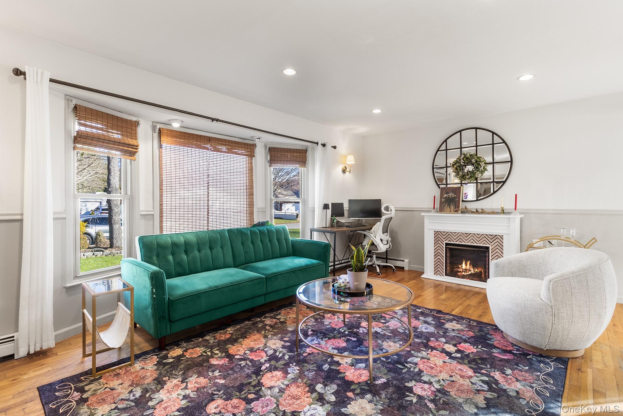 #15 photo, 24 Parkside Avenue, سوفولك Miller Place , NY 11764