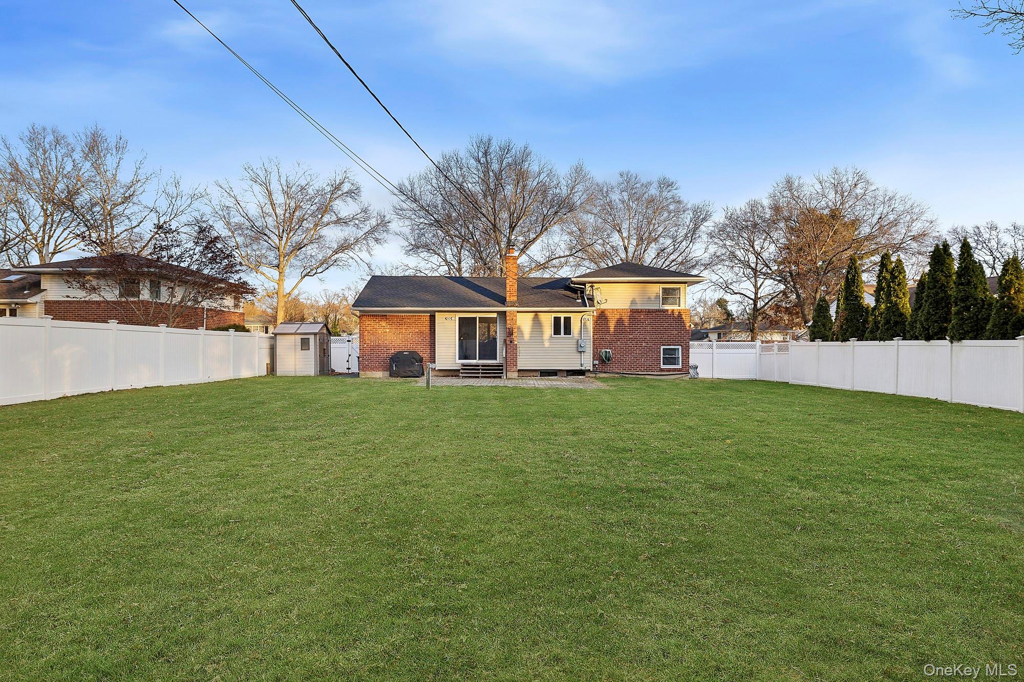 #17 photo, 22 Niagara Lane, Commack , NY 11725