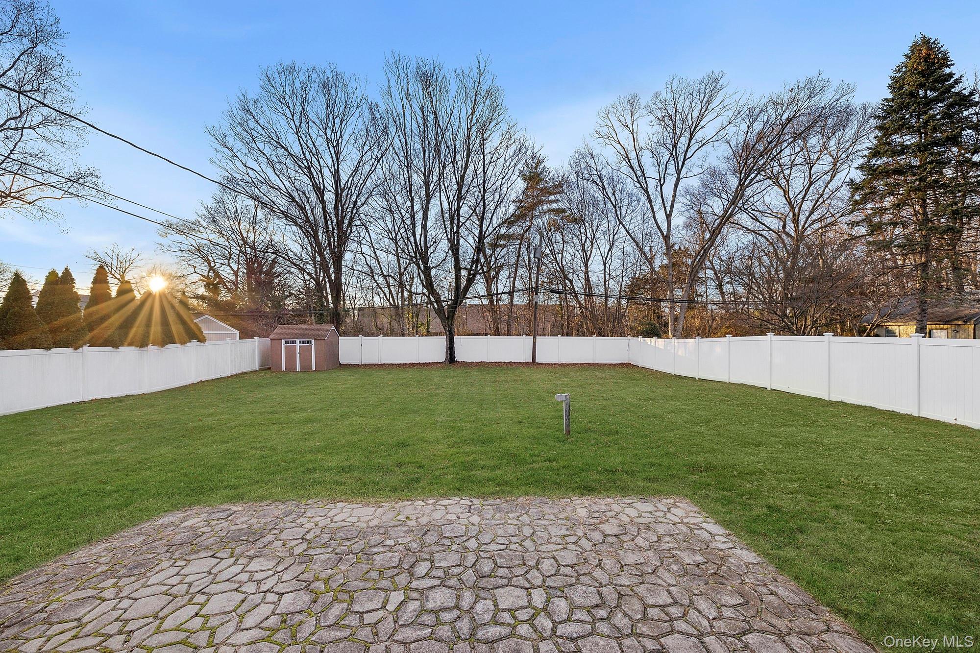 #18 photo, 22 Niagara Lane, Commack , NY 11725