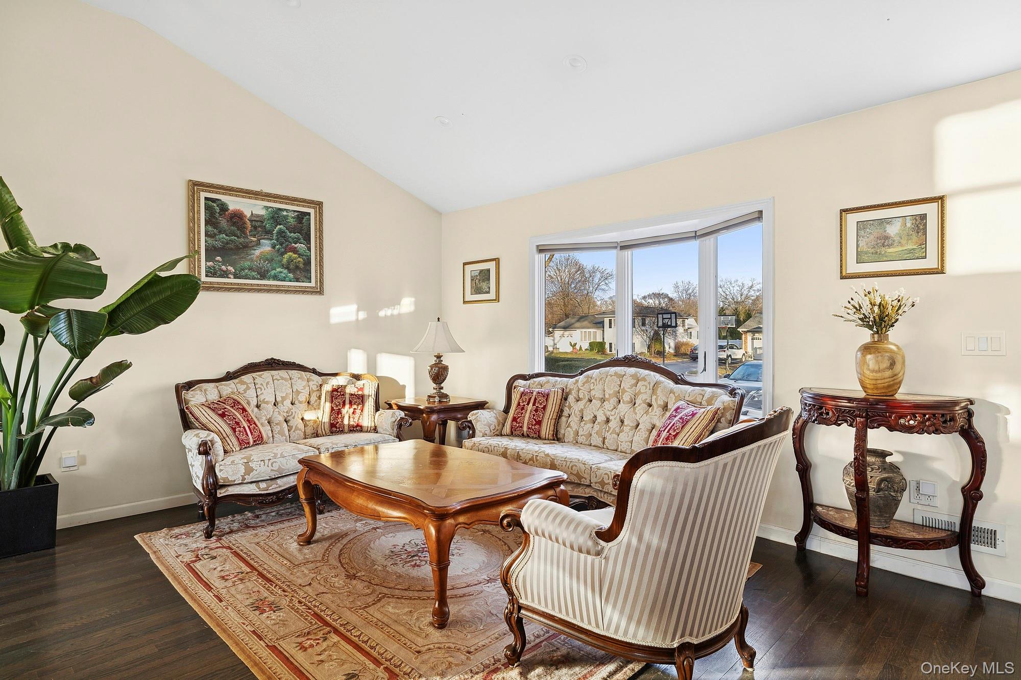 #5 photo, 22 Niagara Lane, Commack , NY 11725