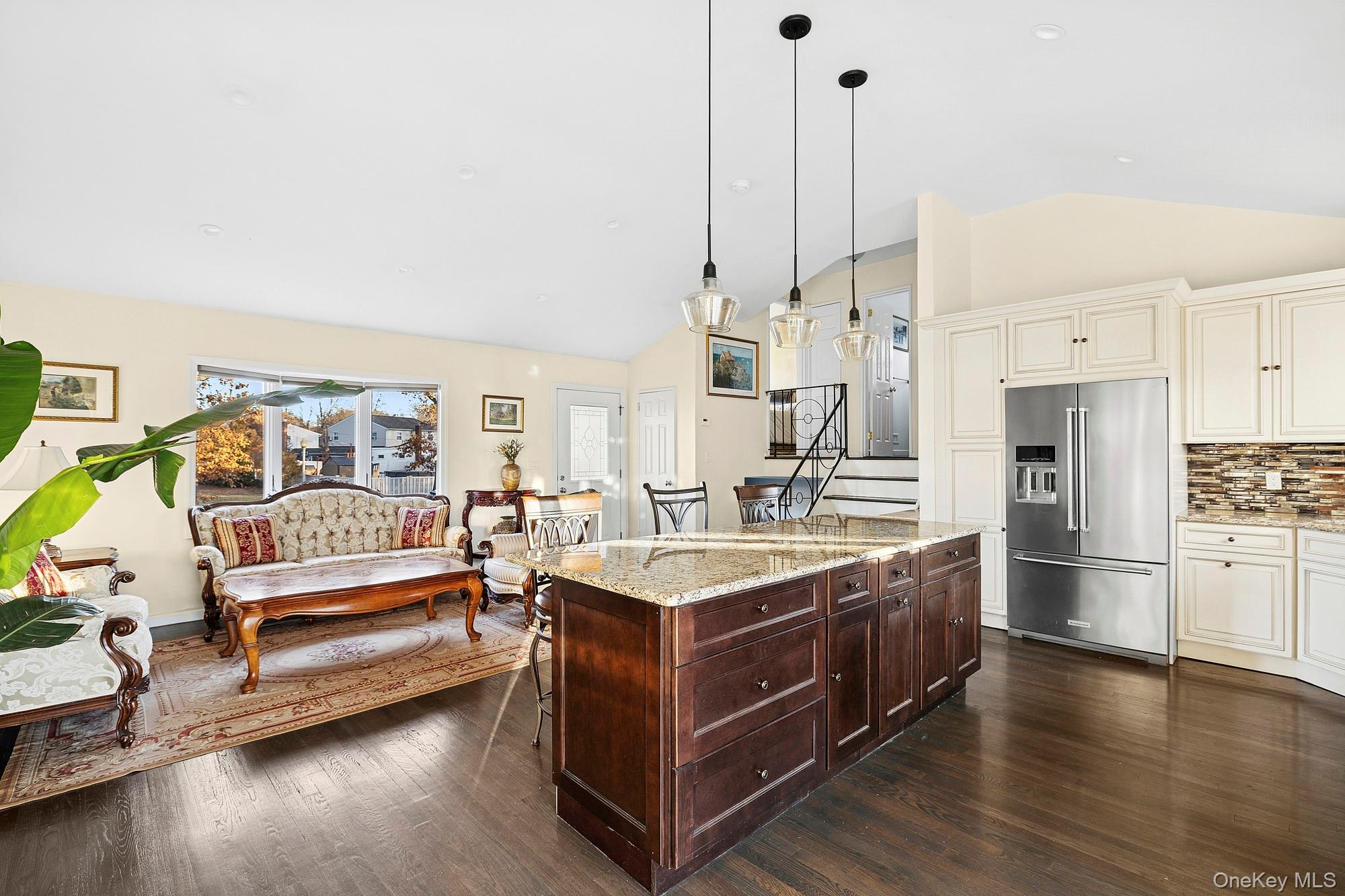 #8 photo, 22 Niagara Lane, Commack , NY 11725