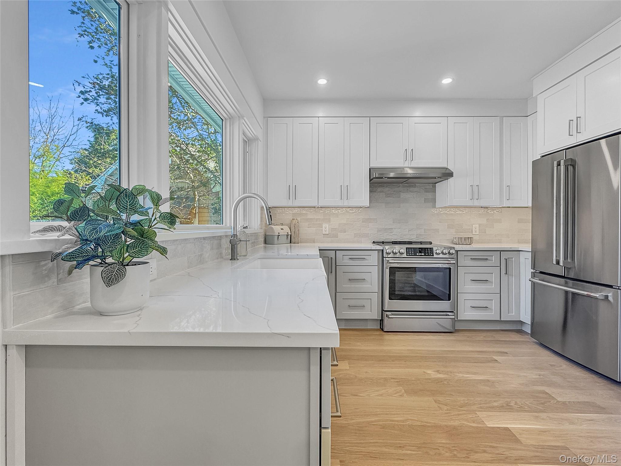 #8 photo, 426 Clark Street, সাফোক কাউন্টি Greenport , NY 11944