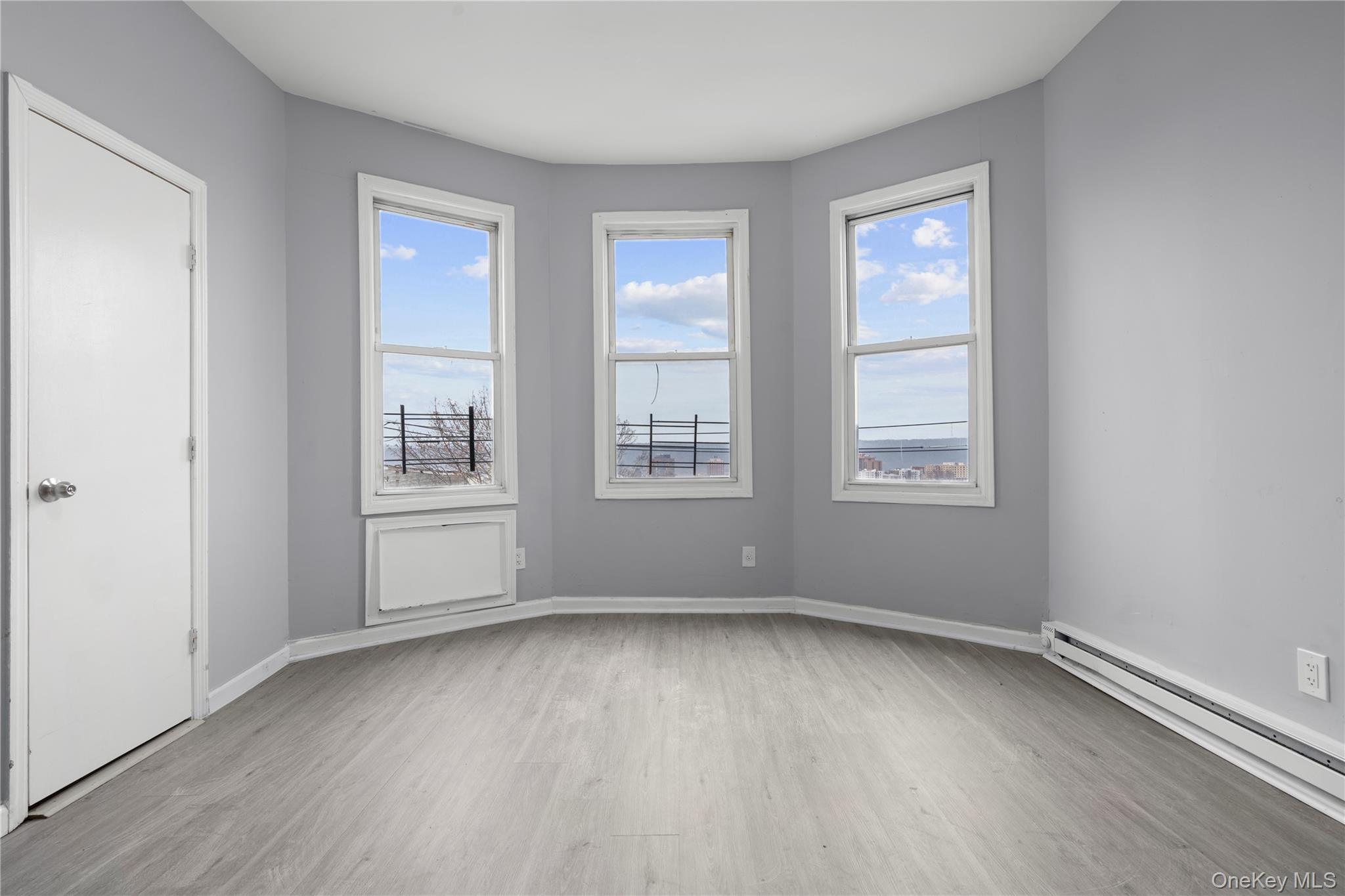 #6 photo, 28-32 Van Cortlandt Park Avenue, Yonkers , NY 10705