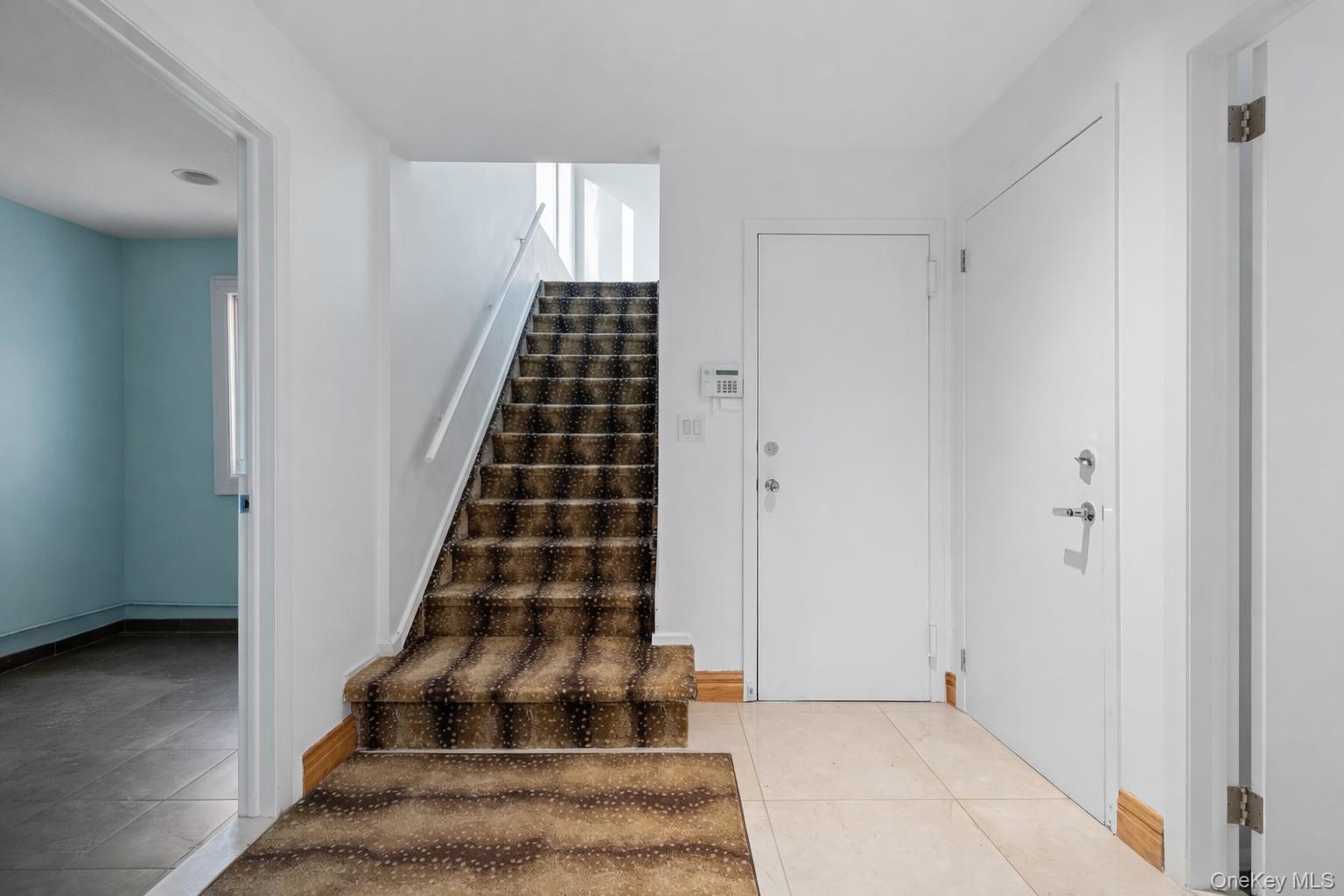 #11 photo, 90 Rodeo Drive, Нассау ‖ Oyster Bay Cove , NY 11791