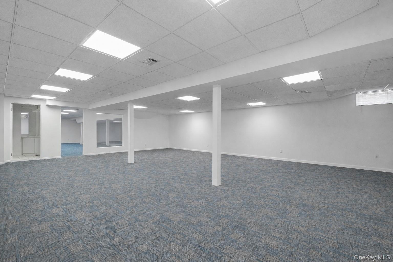 #15 photo, 90 Rodeo Drive, Нассау ‖ Oyster Bay Cove , NY 11791