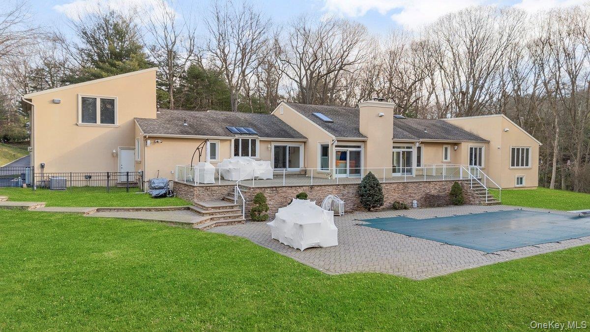 #4 photo, 90 Rodeo Drive, Oyster Bay Cove , NY 11791