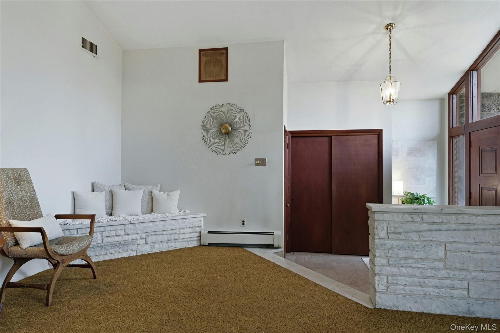 #17 photo, 11 Washington Place, Port Washington , NY 11050