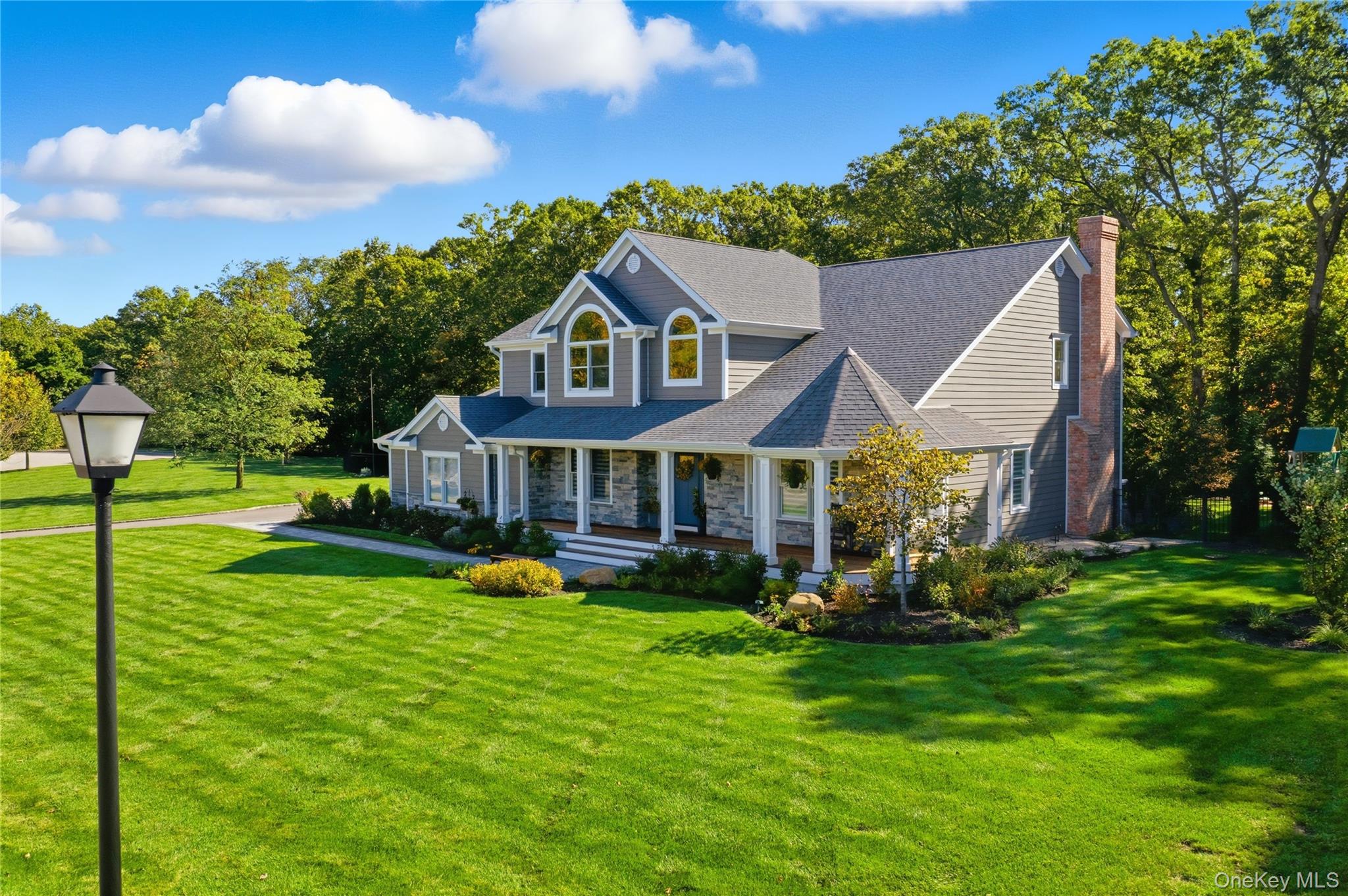 #6 photo, 2 Ashley Court, Northport , NY 11768