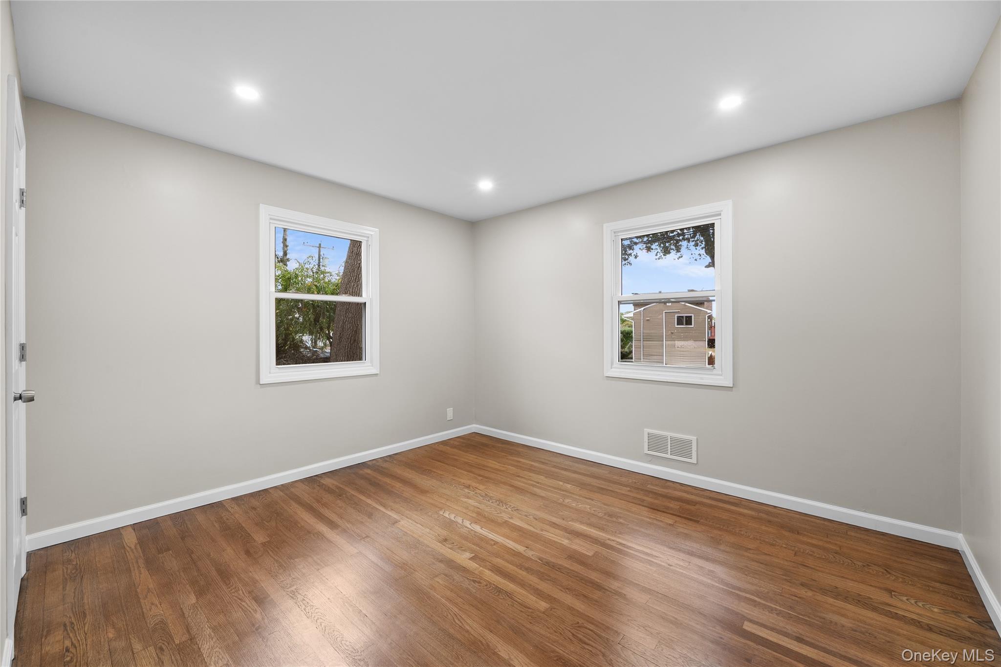 #12 photo, 78 Phelps Lane, North Babylon , NY 11703