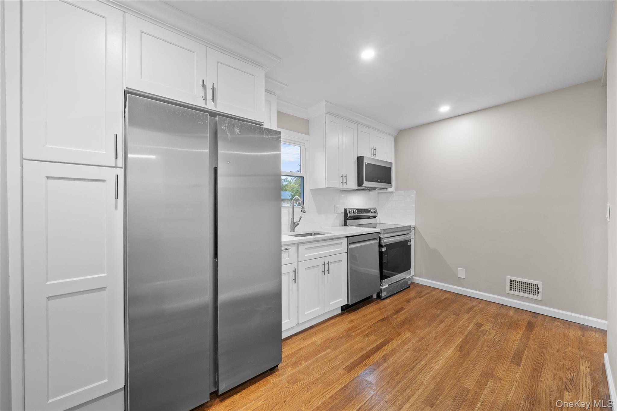 #5 photo, 78 Phelps Lane, North Babylon , NY 11703