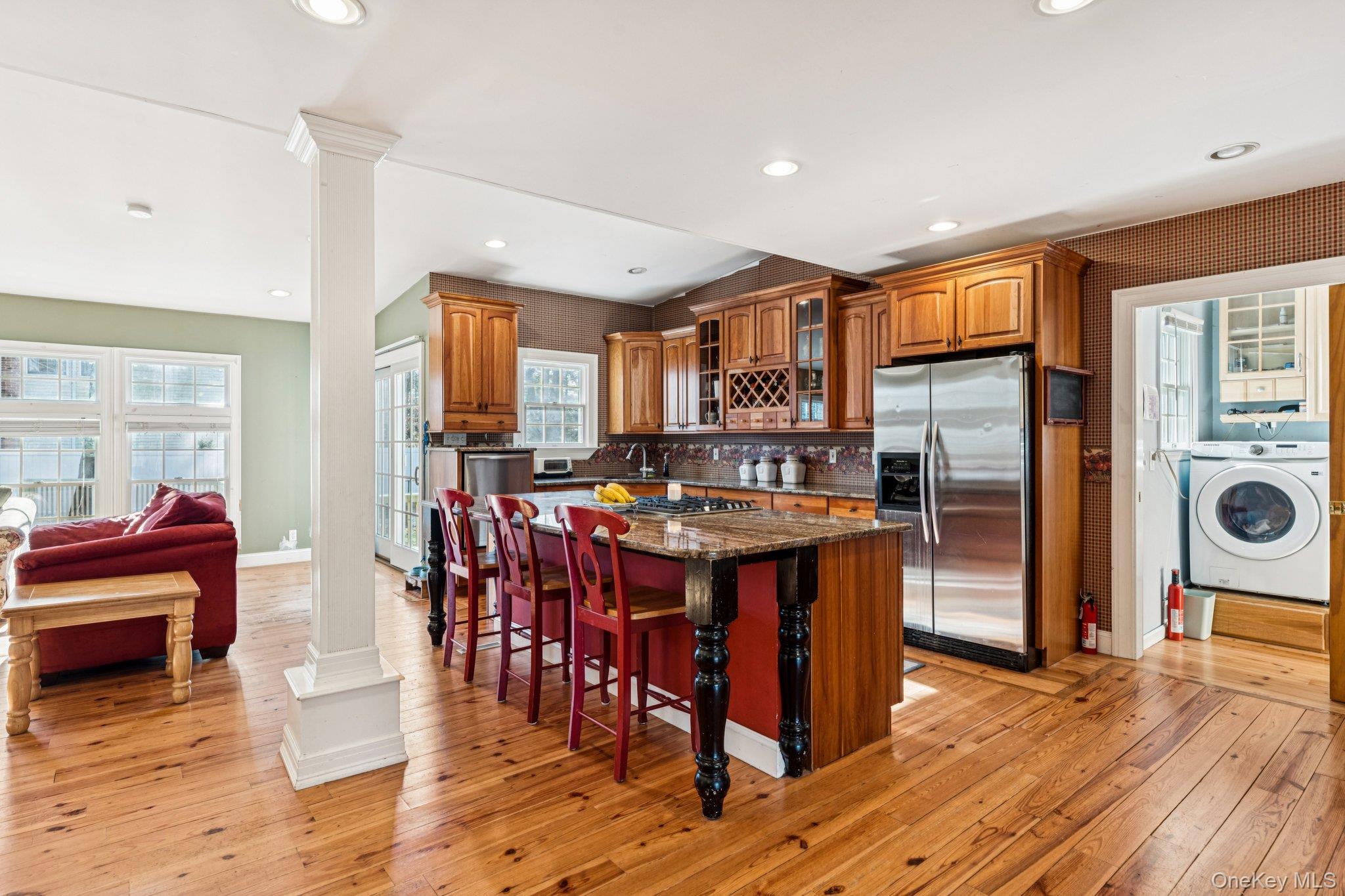 #10 photo, 10 W Sanders Street, Greenlawn , NY 11740