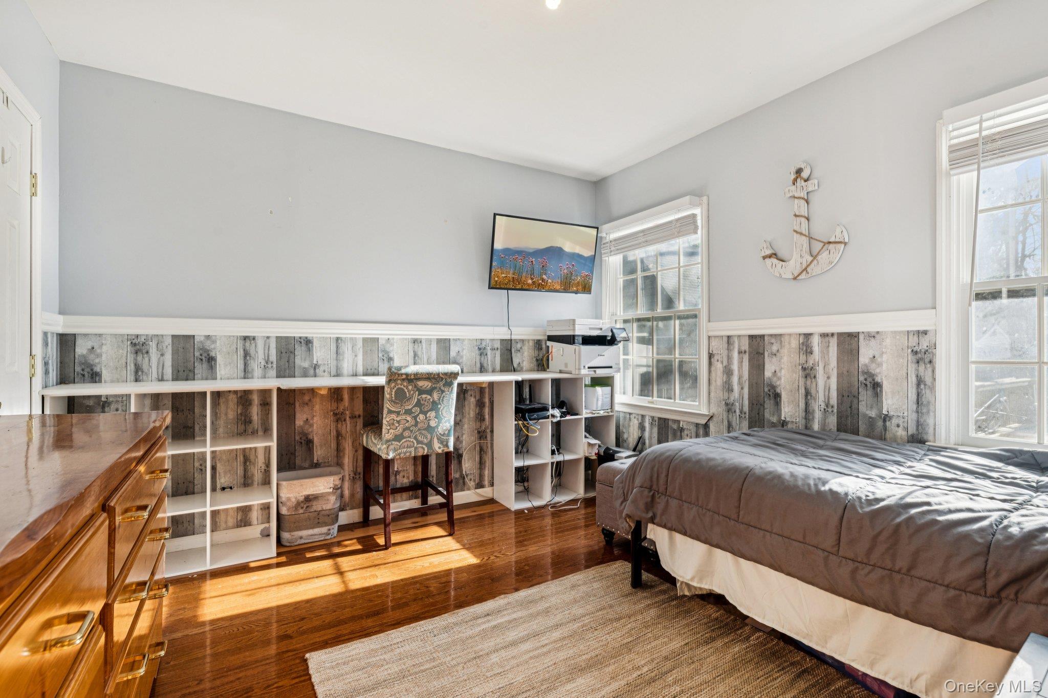 #13 photo, 10 W Sanders Street, Greenlawn , NY 11740