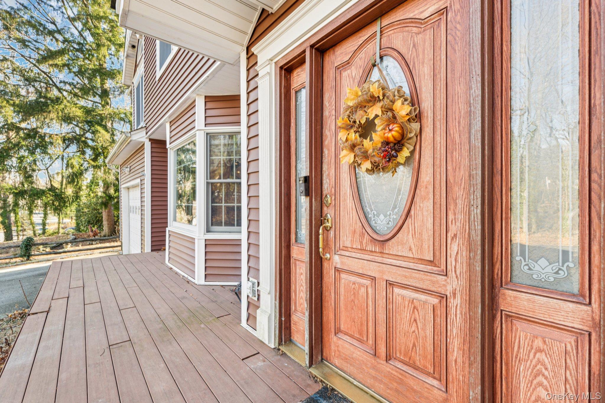 #3 photo, 10 W Sanders Street, Greenlawn , NY 11740