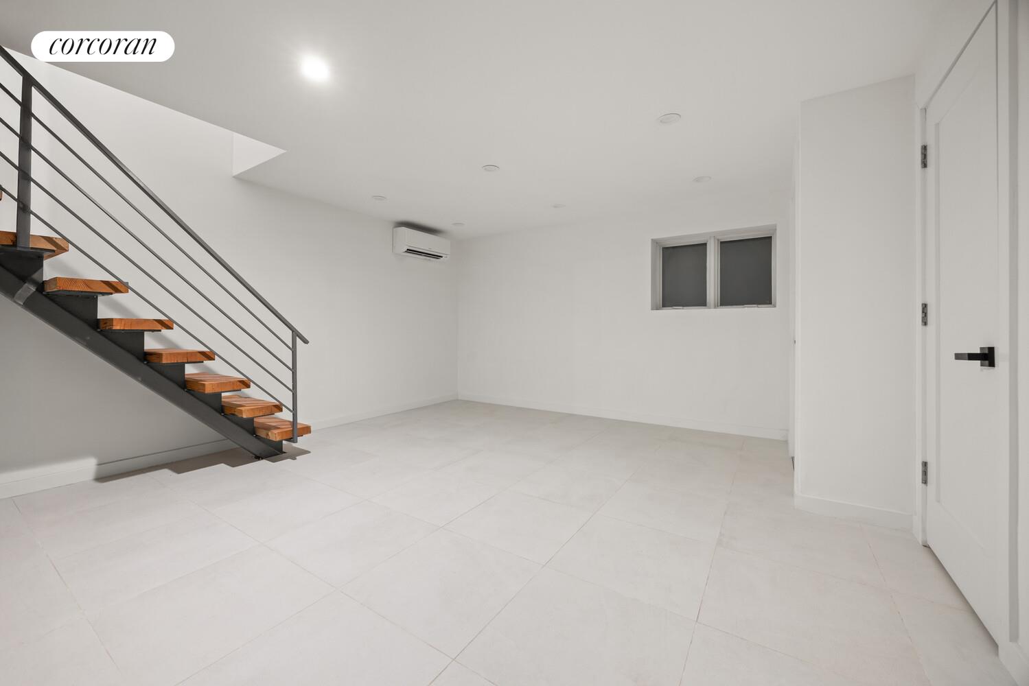 #7 photo, 88 MARION Street, Stuyvesant Heights , NY 11233