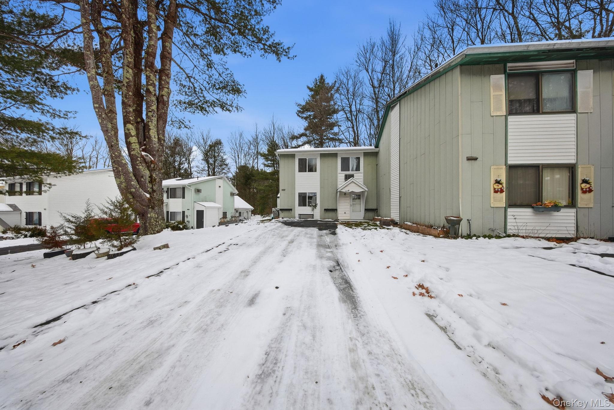 #3 photo, 17 Elizabeth Way, Kiamesha Lake , NY 12751