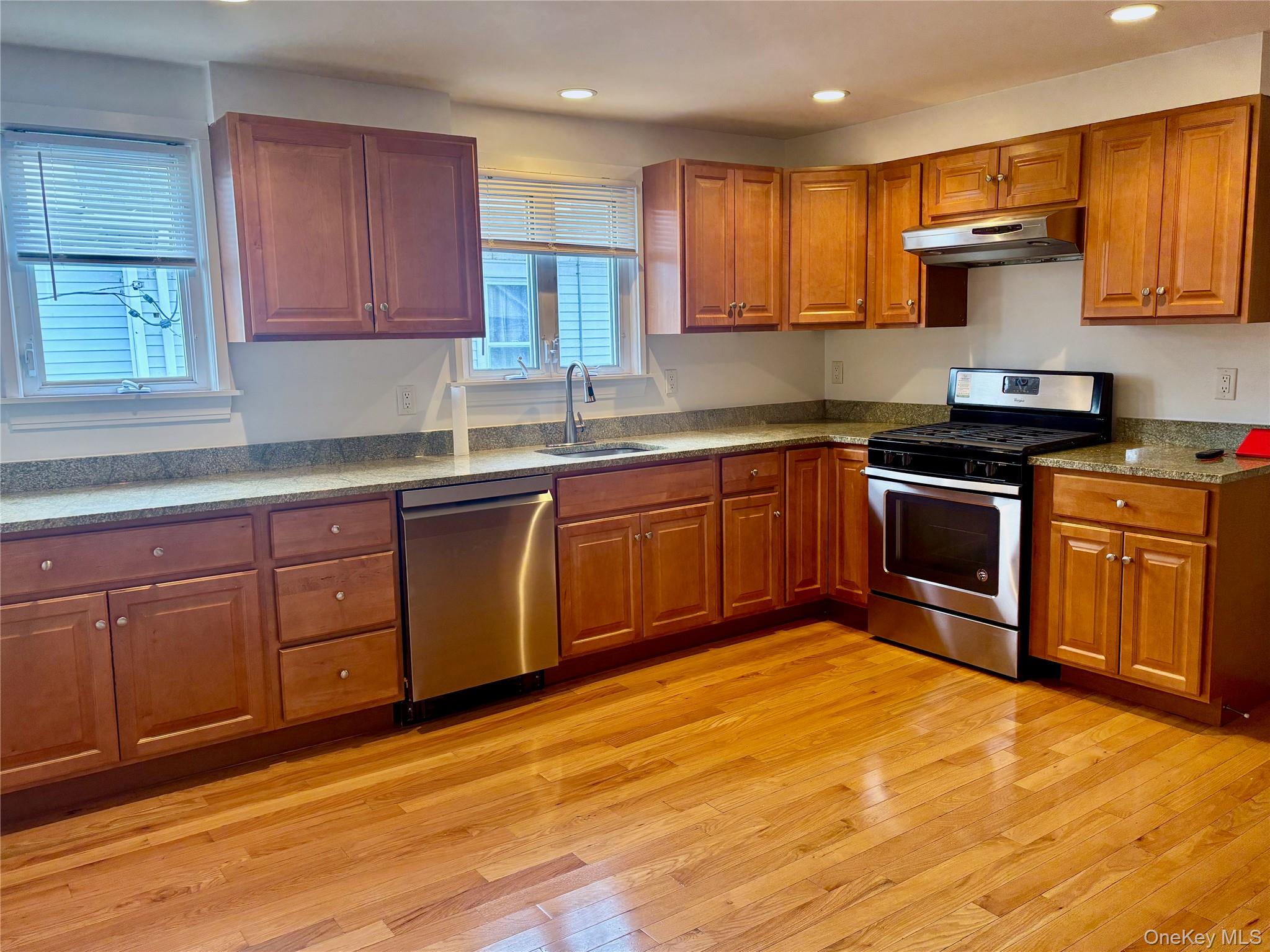 #3 photo, 16 S Regent Street, Port Chester , NY 10573