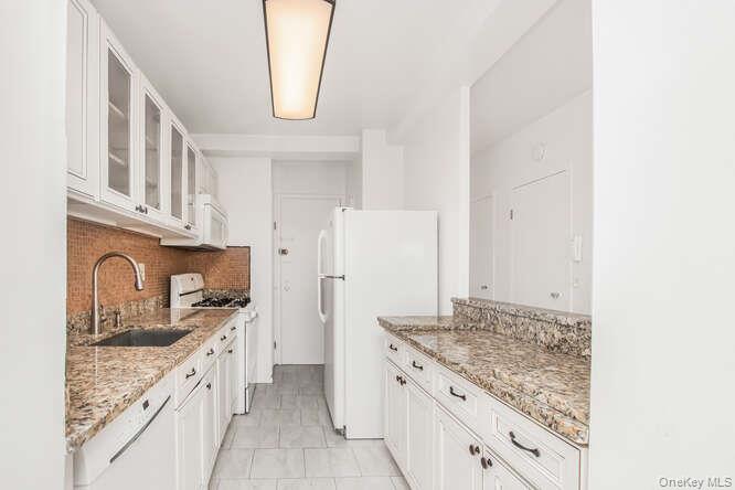 #9 photo, 6 Fordham Hill Oval, Bronx , NY 10468