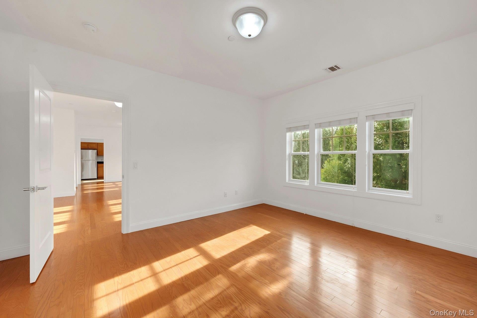 #11 photo, 400 Main Street, Armonk , NY 10504