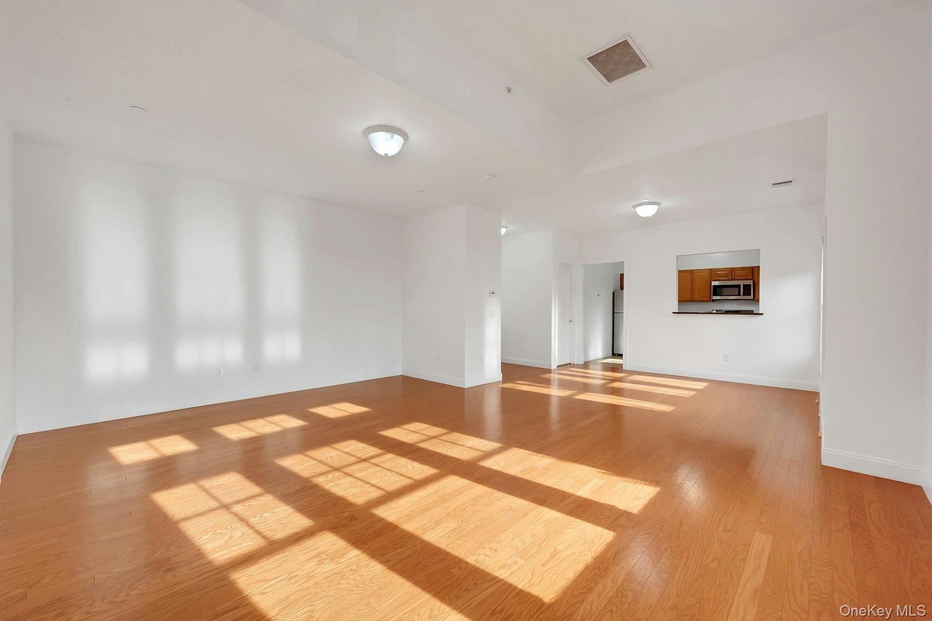 #4 photo, 400 Main Street, Armonk , NY 10504