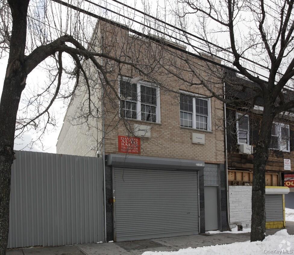 #4 photo, 12804 Rockaway Boulevard, South Ozone Park , NY 11420